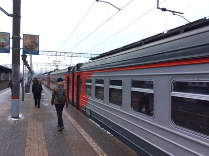 ขบวนรถไฟชานเมืองจากมอสโควไปเซอกิเยฟ โพสาด (Sergiev Posad)